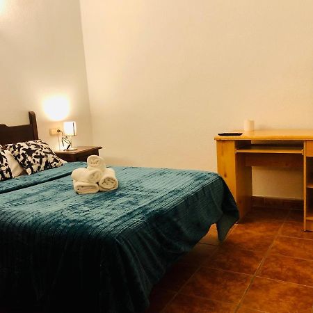 Low Cost Rooms Malaga River Esterno foto