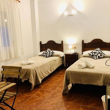 Low Cost Rooms Malaga River Esterno foto