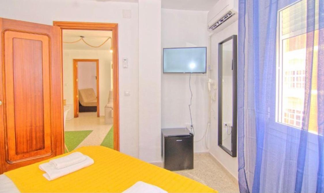 Low Cost Rooms Malaga River Esterno foto