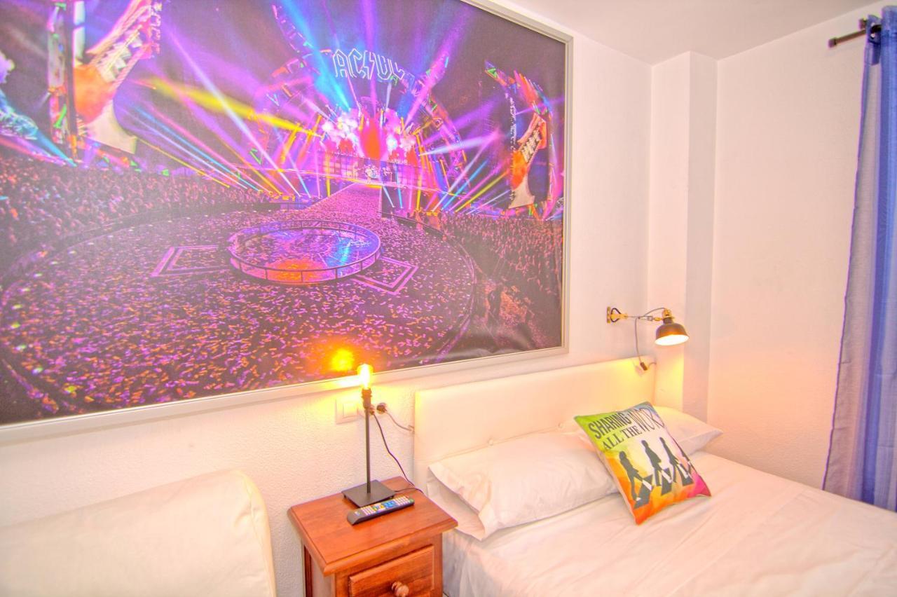 Low Cost Rooms Malaga River Esterno foto